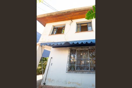 Casa à venda com 230m², 3 quartos e 3 vagasEntrada