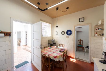 Casa à venda com 230m², 3 quartos e 3 vagasCozinha