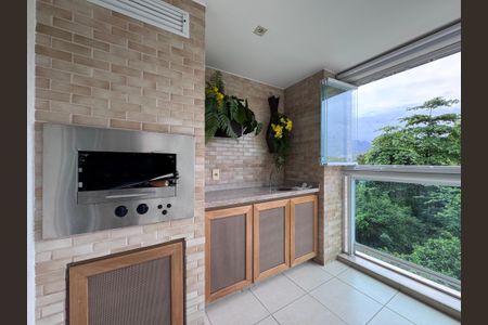 Apartamento à venda com 227m², 3 quartos e 2 vagasVaranda