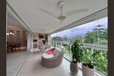 Apartamento à venda com 227m², 3 quartos e 2 vagasVaranda