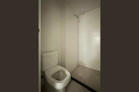 Apartamento para alugar com 34m², 1 quarto e sem vaga Apartamento para alugar com 34m², 1 quarto e sem vagaBanheiro Social