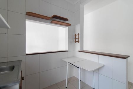 Cozinha e Área de Serviço de apartamento para alugar com 3 quartos, 74m² em Cidade Baixa, Porto Alegre