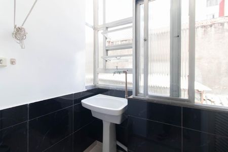 Apartamento para alugar com 74m², 3 quartos e sem vagaCozinha e Área de Serviço