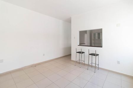 Sala de apartamento para alugar com 3 quartos, 74m² em Cidade Baixa, Porto Alegre