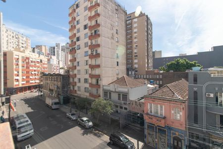 Varanda do Quarto 2 de apartamento para alugar com 3 quartos, 74m² em Cidade Baixa, Porto Alegre