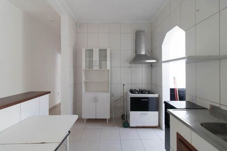 Apartamento para alugar com 74m², 3 quartos e sem vagaCozinha e Área de Serviço