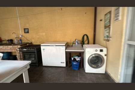 Casa à venda com 238m², 5 quartos e 3 vagasÁrea de Serviço