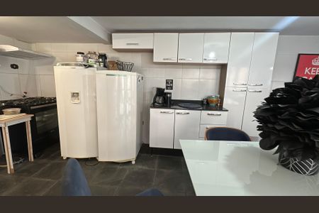 Casa à venda com 238m², 5 quartos e 3 vagasÁrea comum - Salão de festas