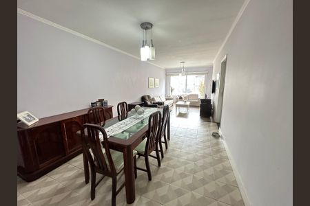 Casa à venda com 238m², 5 quartos e 3 vagasSala de Jantar