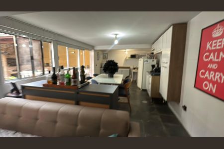 Casa à venda com 238m², 5 quartos e 3 vagasÁrea comum - Salão de festas
