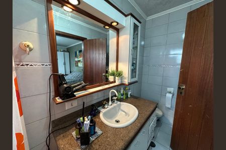 Casa à venda com 238m², 5 quartos e 3 vagasBanheiro da Suíte 2