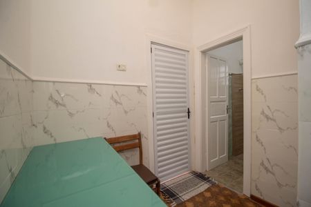 Casa para alugar com 250m², 2 quartos e 5 vagasCorredor 