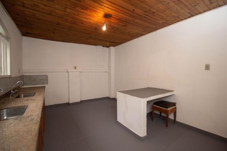 Casa para alugar com 250m², 2 quartos e 5 vagasQuarto de Serviço