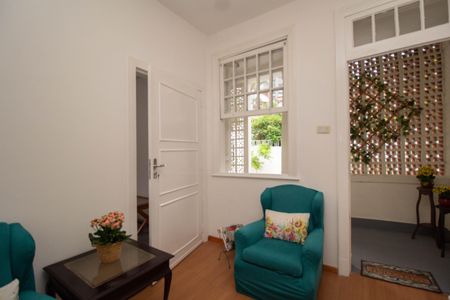 Sala de casa para alugar com 2 quartos, 250m² em Vila Fiat Lux, São Paulo