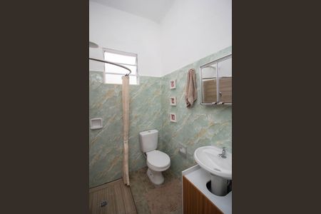 Casa para alugar com 250m², 2 quartos e 5 vagasBanheiro Social