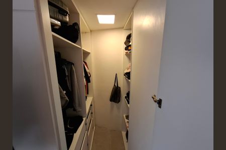 Apartamento à venda com 93m², 2 quartos e 1 vagaCloset Suíte