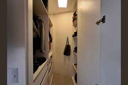 Apartamento à venda com 93m², 2 quartos e 1 vagaCloset Suíte