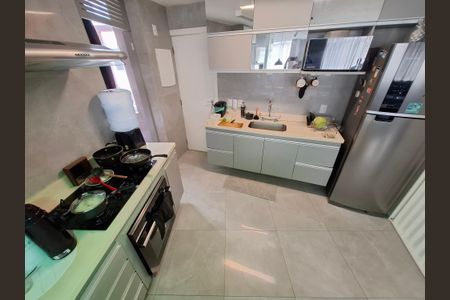 Apartamento à venda com 93m², 2 quartos e 1 vagaCozinha
