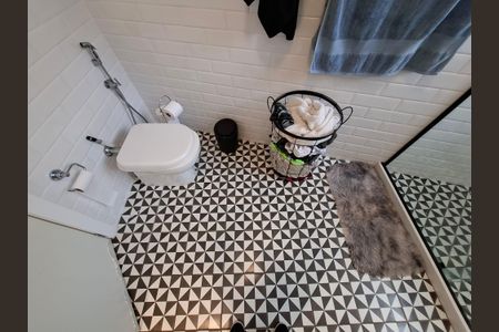 Apartamento à venda com 93m², 2 quartos e 1 vagaBanheiro da suíte