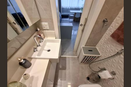 Apartamento à venda com 93m², 2 quartos e 1 vagaBanheiro 2