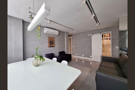 Apartamento à venda com 93m², 2 quartos e 1 vagaSala