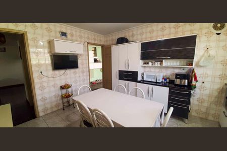 Casa para alugar com 191m², 4 quartos e 7 vagasCozinha