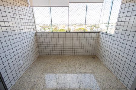 Apartamento à venda com 203m², 4 quartos e 3 vagas Apartamento à venda com 203m², 4 quartos e 3 vagasVaranda da Sala