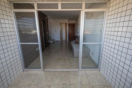 Apartamento à venda com 203m², 4 quartos e 3 vagas Apartamento à venda com 203m², 4 quartos e 3 vagasVaranda da Sala