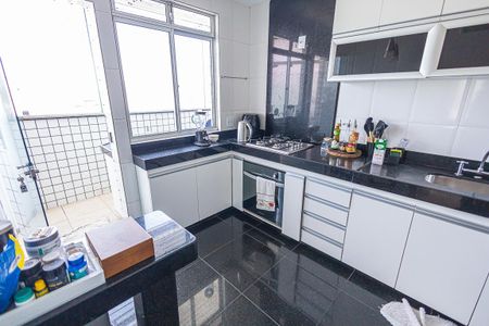 Apartamento à venda com 203m², 4 quartos e 3 vagas Apartamento à venda com 203m², 4 quartos e 3 vagasCozinha