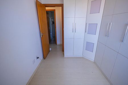 Apartamento à venda com 203m², 4 quartos e 3 vagas Apartamento à venda com 203m², 4 quartos e 3 vagasQuarto 2