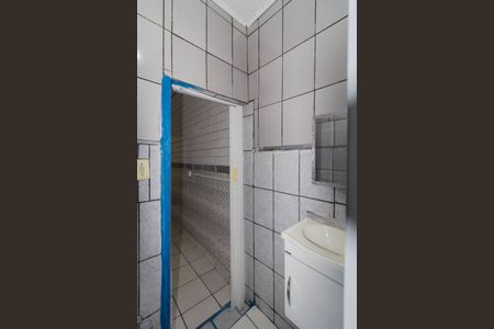 Banheiro de casa para alugar com 1 quarto, 50m² em Jardim Brasilia, São Paulo