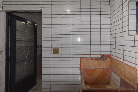 Casa para alugar com 50m², 1 quarto e sem vagaÁrea de Serviço