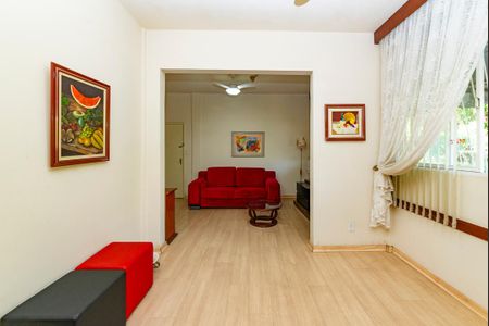 Sala 2 de apartamento à venda com 2 quartos, 70m² em Nova Suíça, Belo Horizonte
