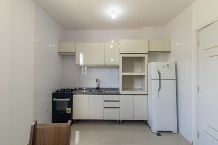 Sala/Cozinha de kitnet/studio para alugar com 1 quarto, 30m² em Jardim das Américas, Curitiba