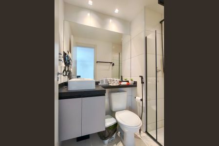 Studio à venda com 32m², 1 quarto e sem vagaBanheiro do Estúdio