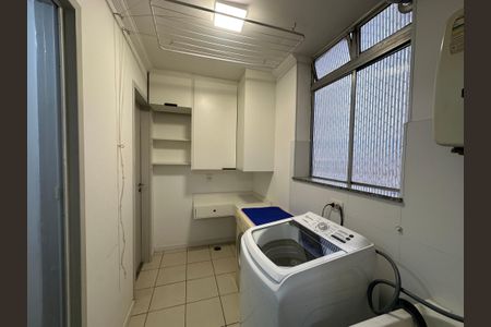 Apartamento à venda com 86m², 3 quartos e 1 vagaÁrea de Serviço