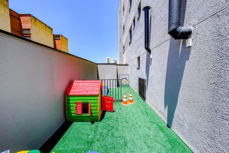 Apartamento à venda com 27m², 1 quarto e sem vagaÁrea comum - Playground