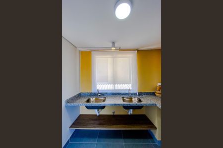 Apartamento à venda com 27m², 1 quarto e sem vagaÁrea comum