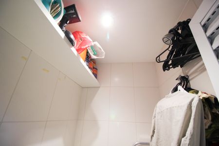 Apartamento à venda com 94m², 2 quartos e 2 vagasBanheiro de Serviço