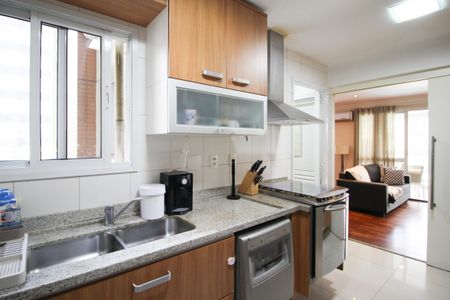 Apartamento à venda com 94m², 2 quartos e 2 vagasCozinha