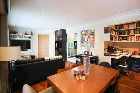 Apartamento à venda com 94m², 2 quartos e 2 vagasSala