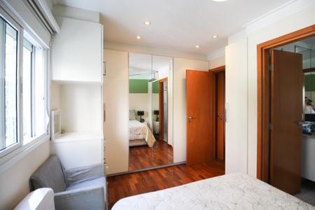 Apartamento à venda com 94m², 2 quartos e 2 vagasSuíte