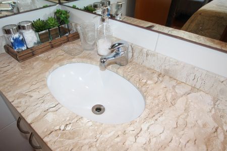 Apartamento à venda com 94m², 2 quartos e 2 vagasBanheiro da Suíte