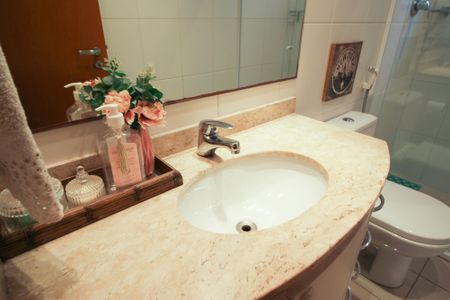 Apartamento à venda com 94m², 2 quartos e 2 vagasBanheiro Social