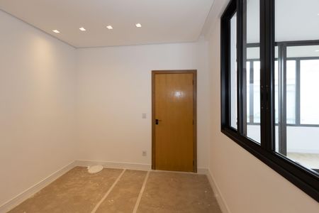 Casa de condomínio à venda com 330m², 4 quartos e 3 vagasSuíte 4