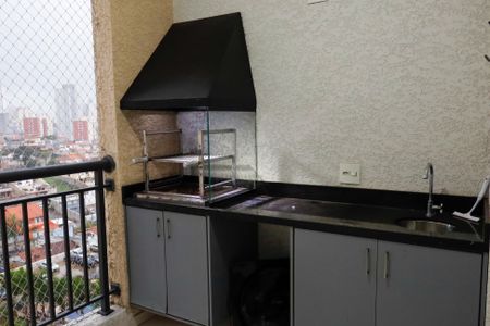 Apartamento para alugar com 75m², 2 quartos e 1 vagaSacada