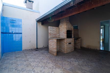 Casa de condomínio para alugar com 77m², 3 quartos e 1 vagaQuintal