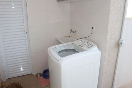 Apartamento à venda com 95m², 2 quartos e 1 vagaÁrea de Serviço