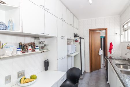 Apartamento à venda com 225m², 3 quartos e 2 vagasCozinha