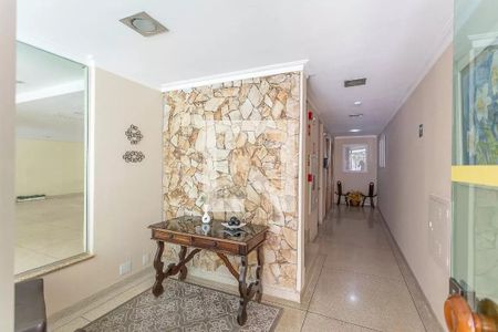 Apartamento à venda com 225m², 3 quartos e 2 vagasHall